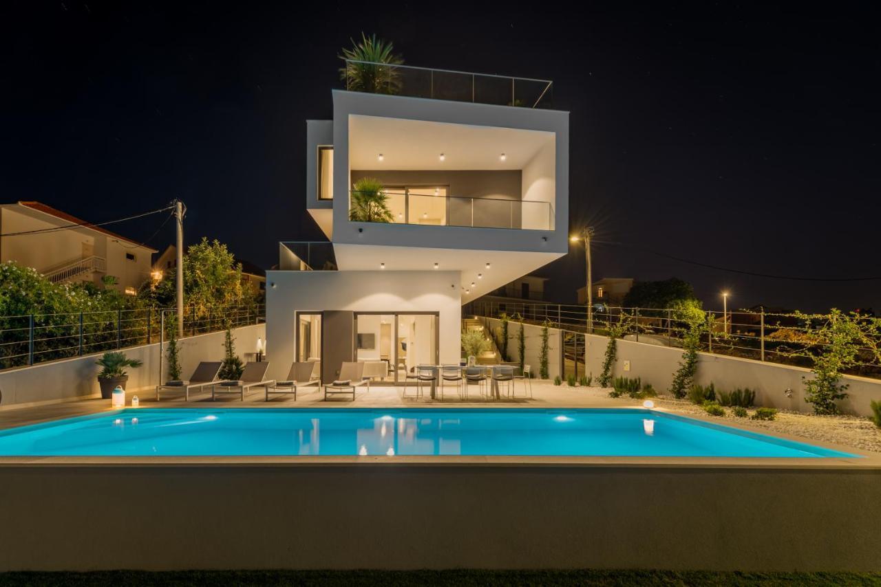 Villa Juliet โตรกีร์ ภายนอก รูปภาพ