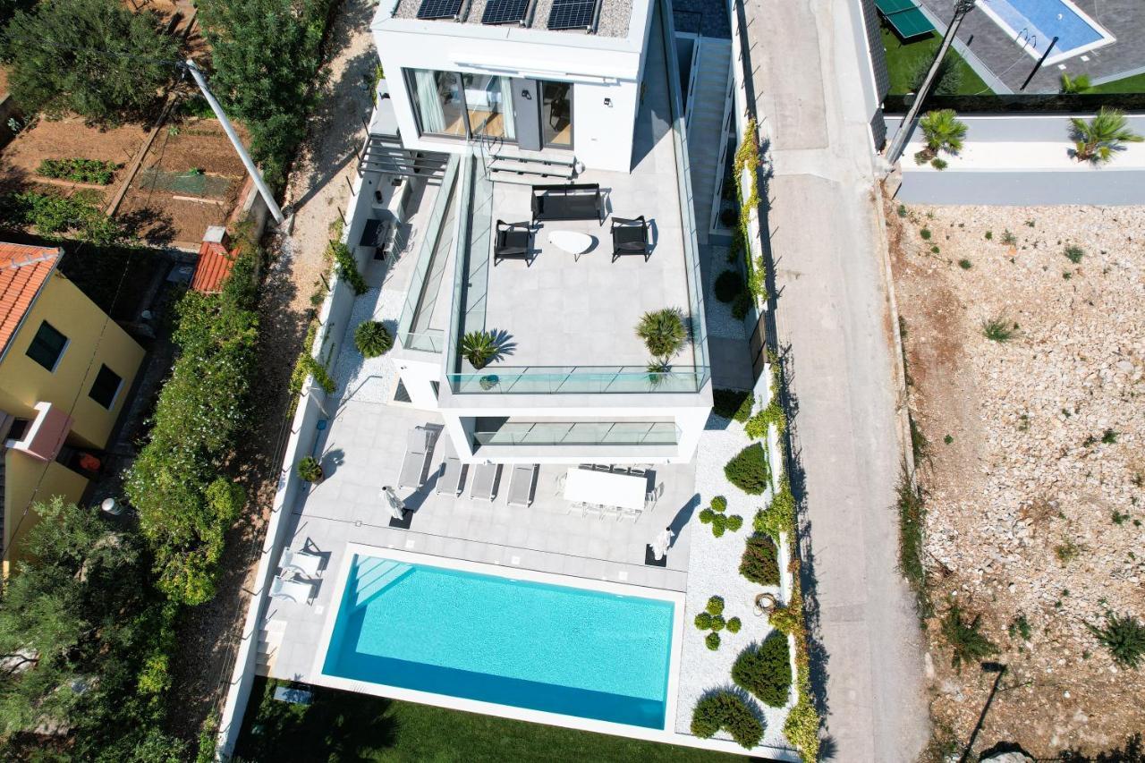 Villa Juliet โตรกีร์ ภายนอก รูปภาพ